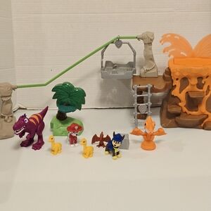 Paw Patrol, Dino Rescue Volcano Playset with Zipline and Figures Set